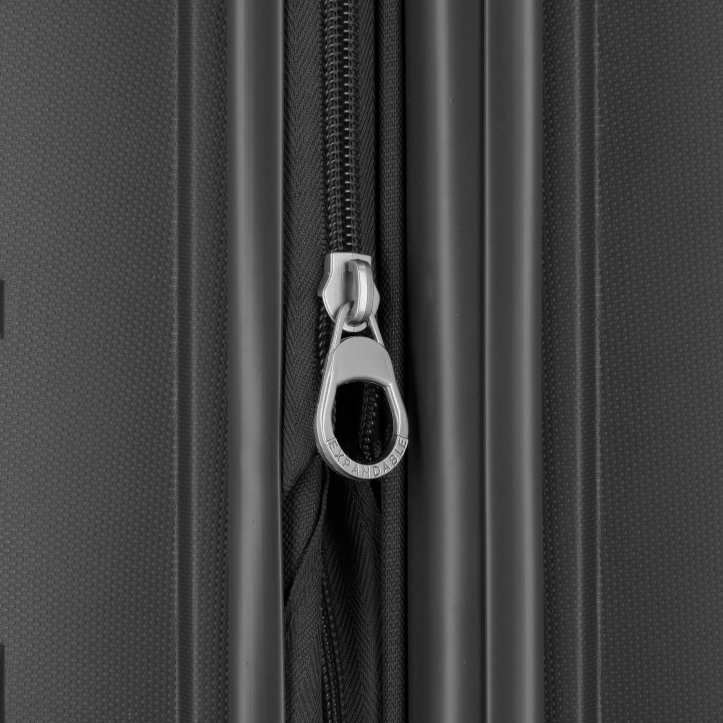 Maleta de cabina Aspen 20" capacidad de 12 Kg Negra - Mundobags