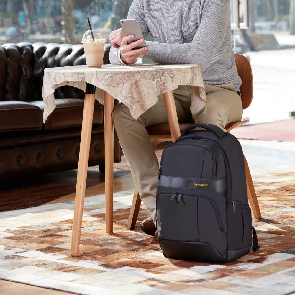 Morral para notebook Ikonn III 15.4" negro - Mundobags